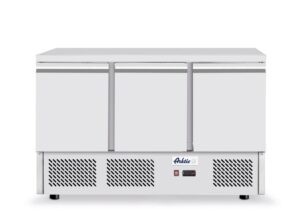 Háromajtós hűtött munkaasztal 380L – Kitchen Line